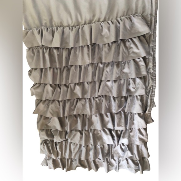 HIG Gray Cascading Ruffle Shower Curtain 72X72 100% Polyester Boho Theme Bath - Picture 2 of 5